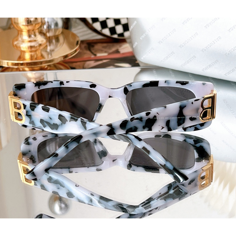 Balenciaga Dynasty Rectangle Sunglasses In White    bb0096 - FashionPlug