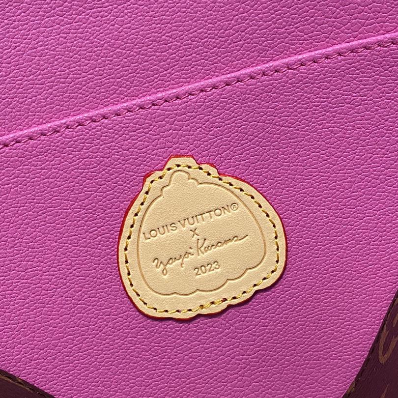 Louis Vuitton LV x YK Cosmetic Pouch (24×17×6 cm)        M46472 - FashionPlug
