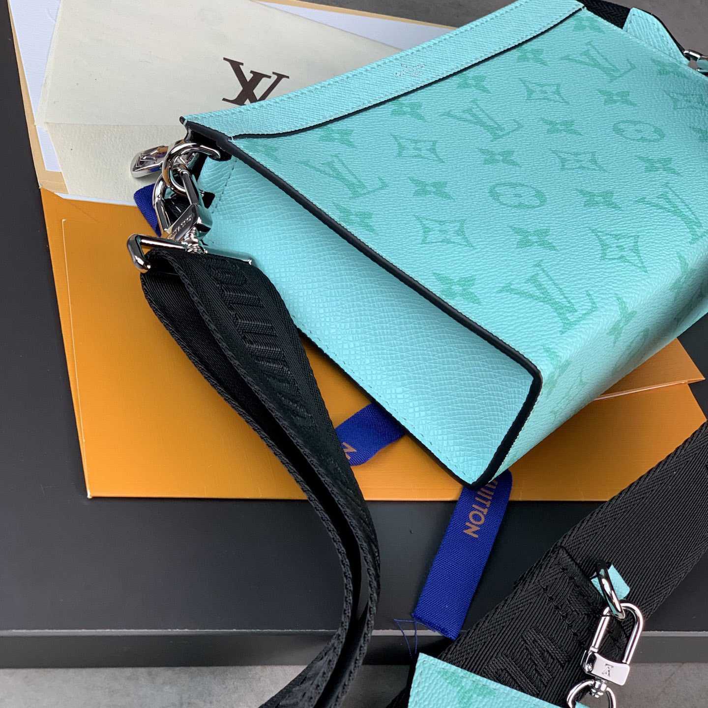 Louis Vuitton Gaston Wearable Wallet(18.5 x 11 x 6.5cm)M30934 - FashionPlug