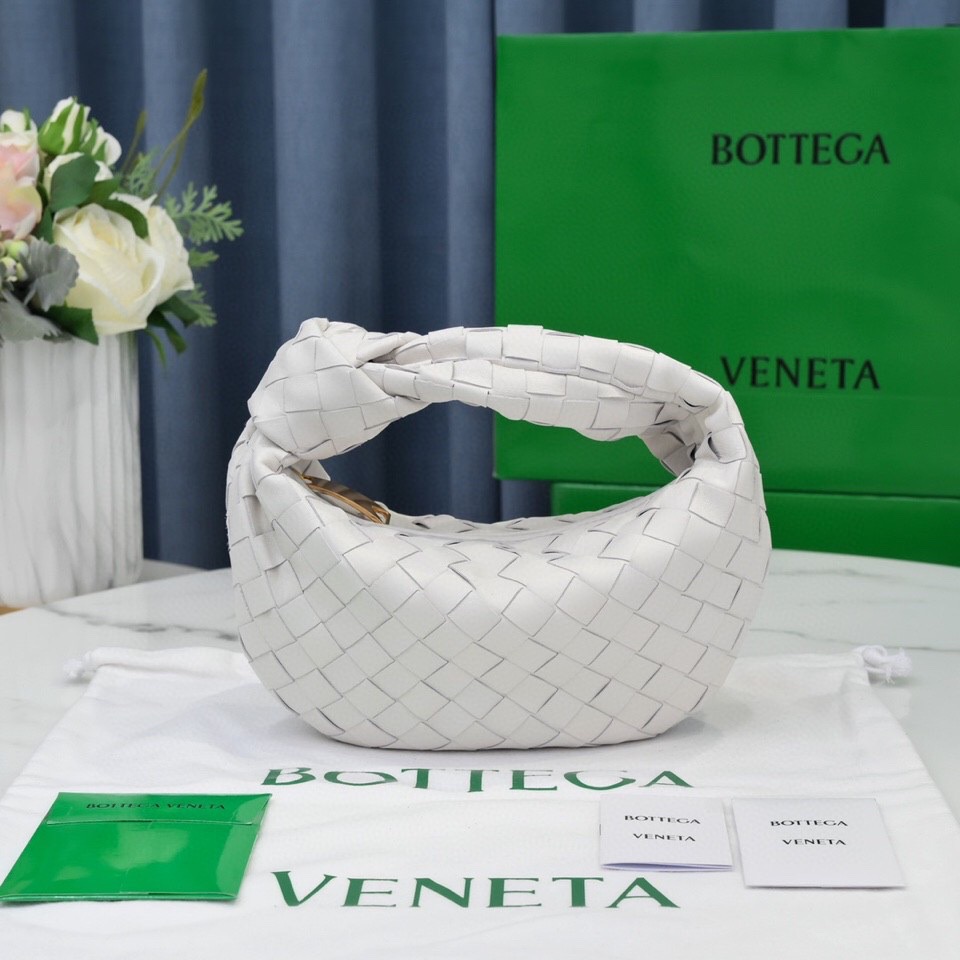 Bottega Veneta Mini Jodie - FashionPlug