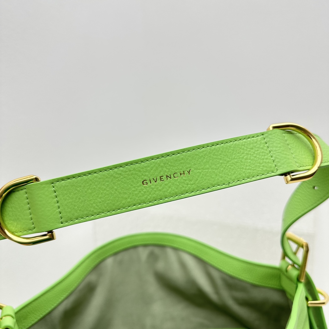 Givenchy Medium Voyou Bag In Leather(32-37-6.5cm) - FashionPlug
