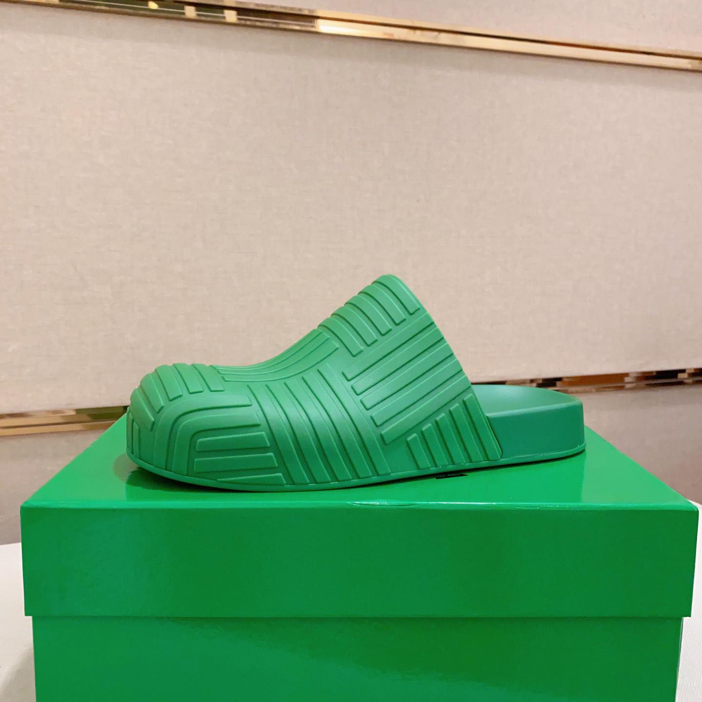 Bottega Veneta Rubber Clogs - FashionPlug