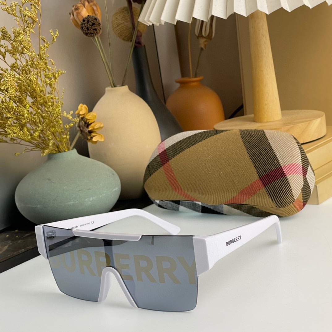 Burberry Logo Lens D-frame Sunglasses    BE4291 - FashionPlug