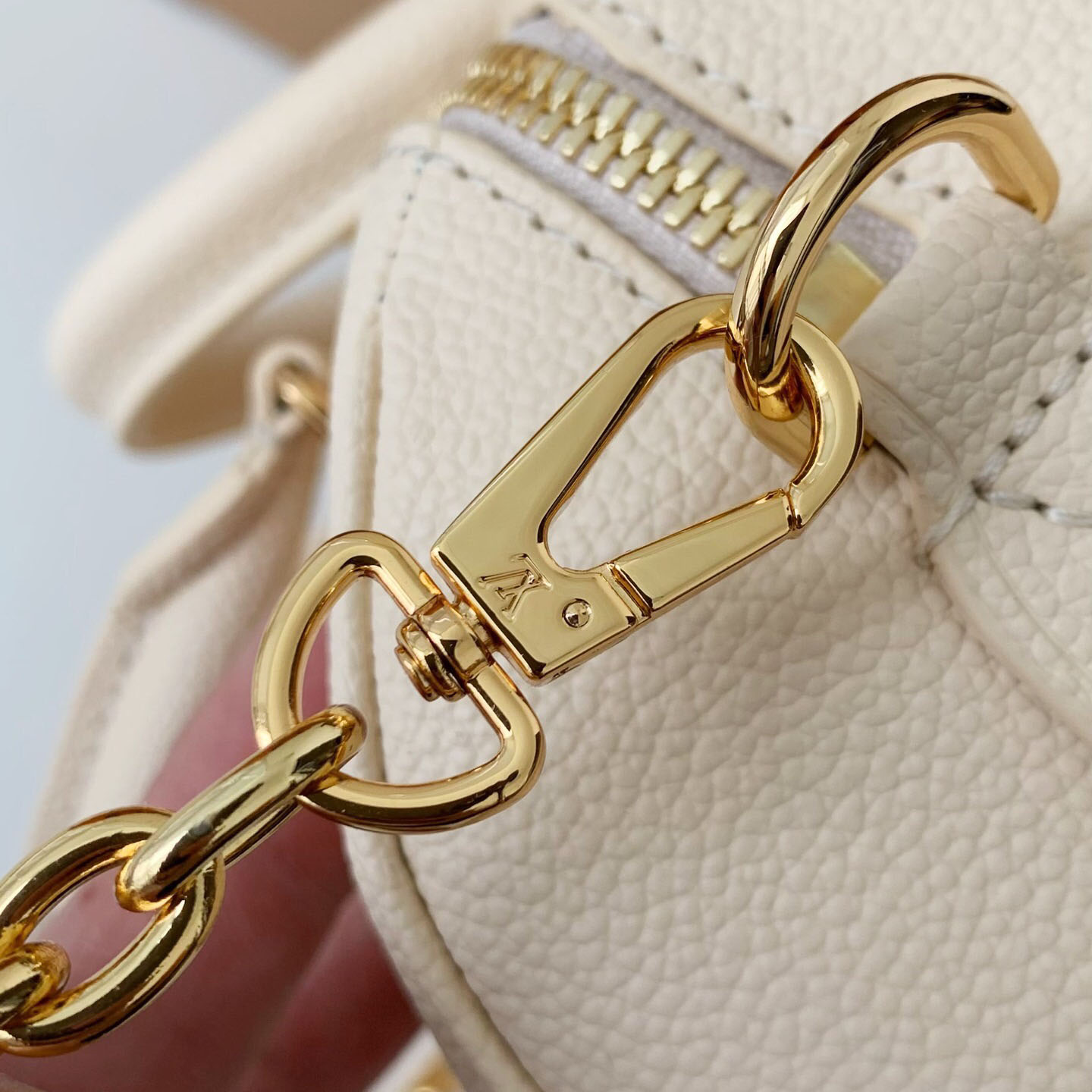 Louis Vuitton Speedy Bandouliere 20    M46397 - FashionPlug