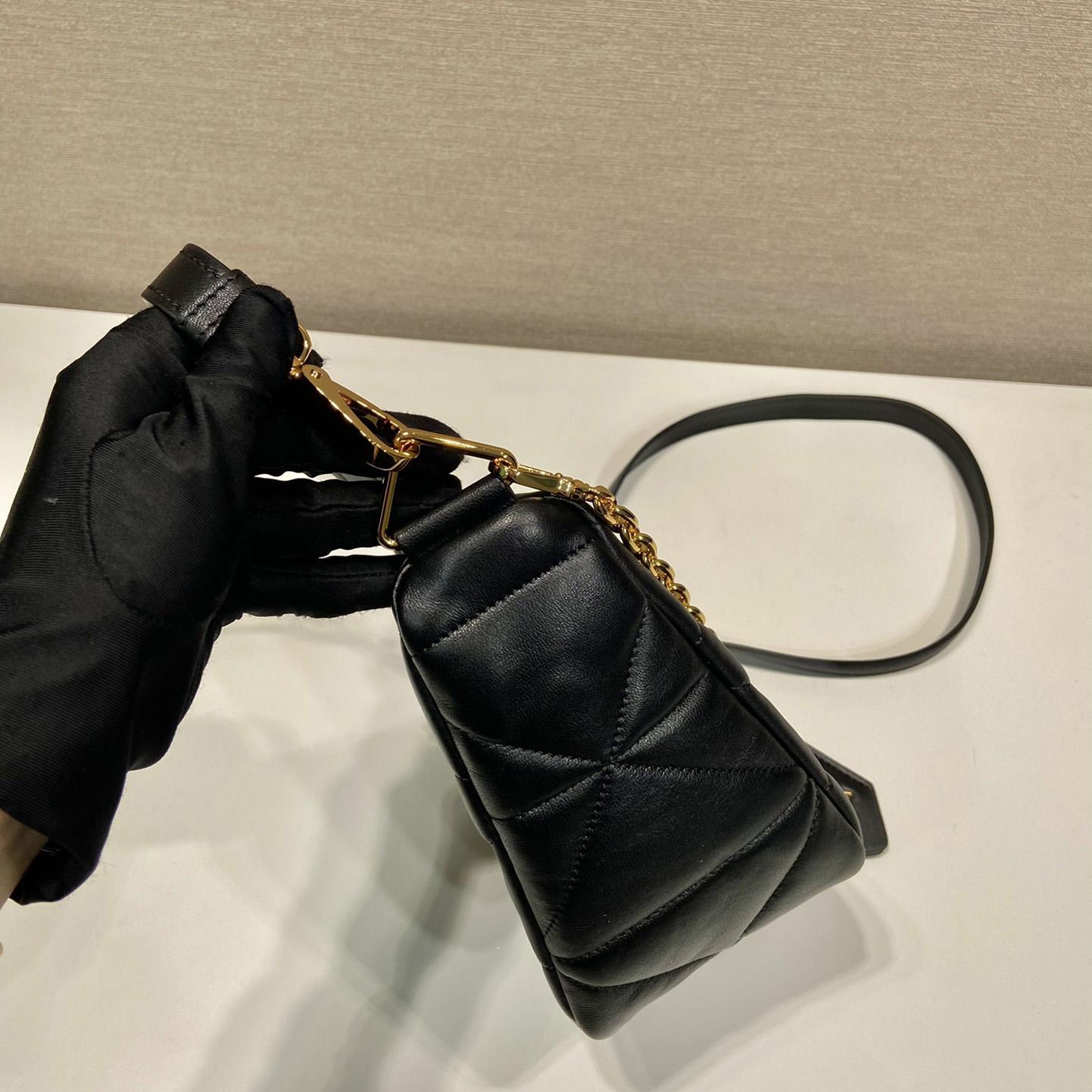 Prada Triangle Leather Bag(26-15-11cm) - FashionPlug