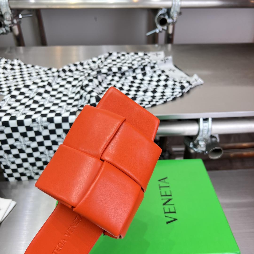 Bottega Veneta Patch Flat Mule - FashionPlug
