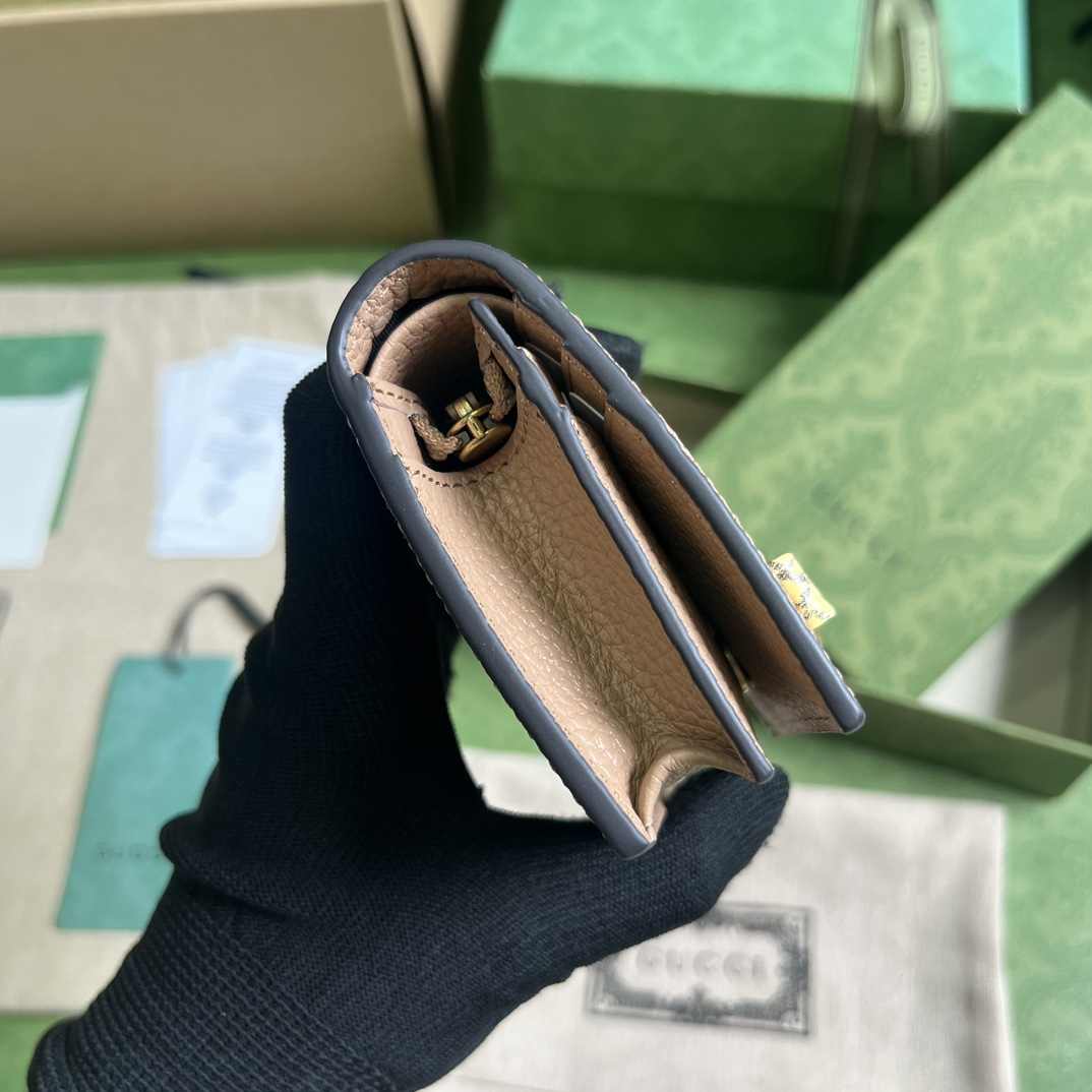 Gucci Wallet With Interlocking G Python Bow - FashionPlug