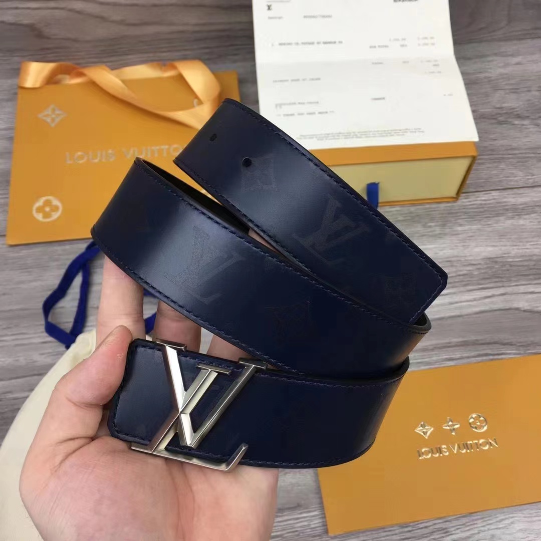 Louis Vuitton LV Pyramide 40MM Reversible Belt   M9914U - FashionPlug