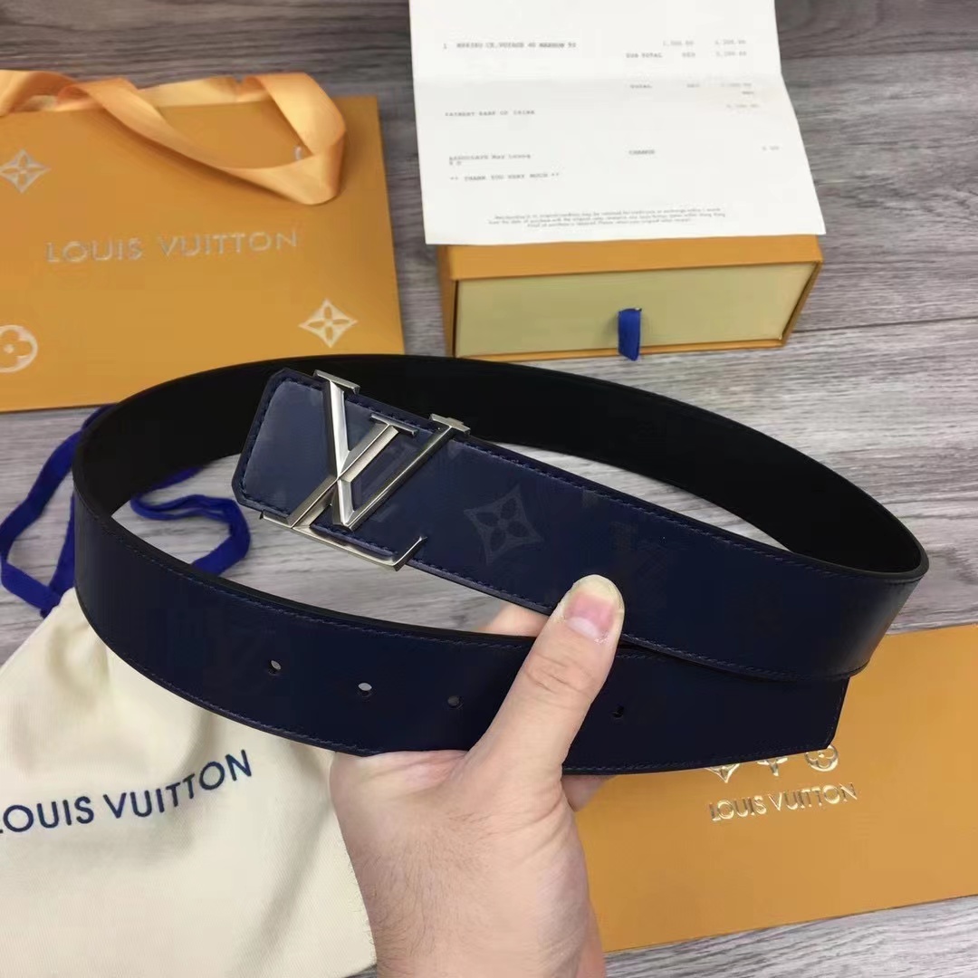 Louis Vuitton LV Pyramide 40MM Reversible Belt   M9914U - FashionPlug
