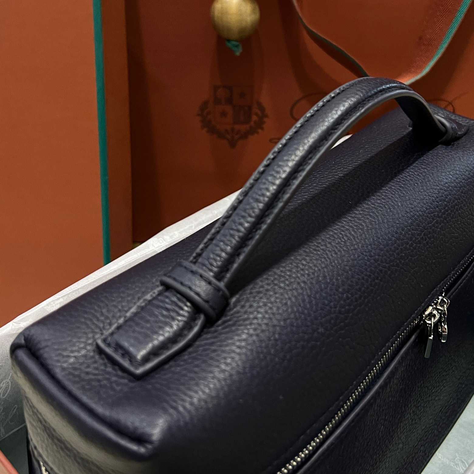 Loro Piana Extra Pocket Pouch L27 - FashionPlug