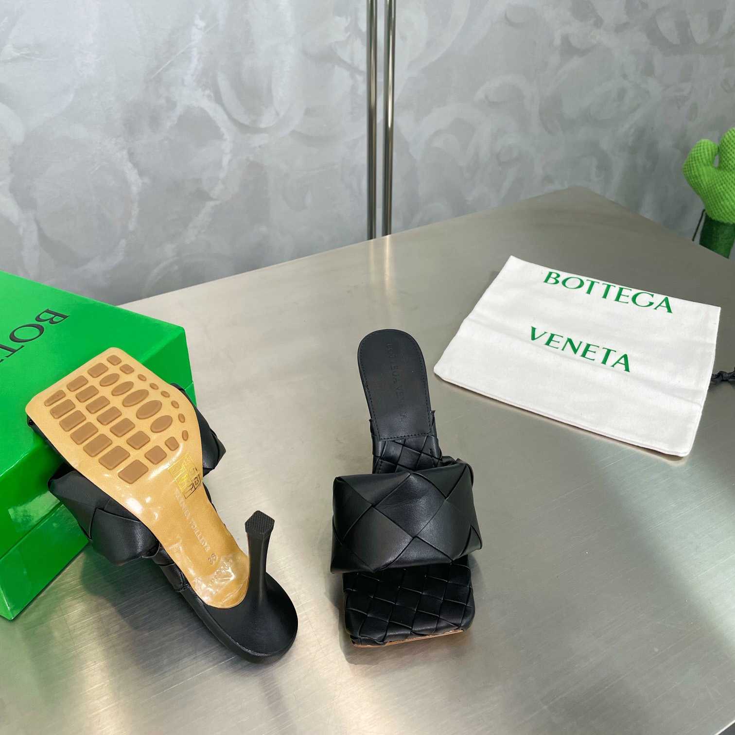 Bottega Veneta Lido Mule - FashionPlug