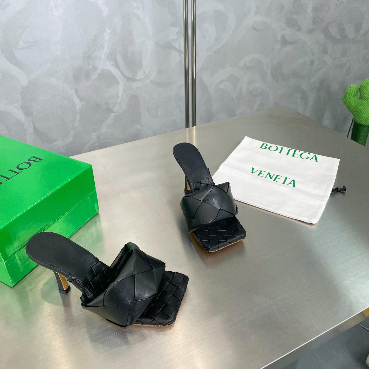 Bottega Veneta Lido Mule - FashionPlug