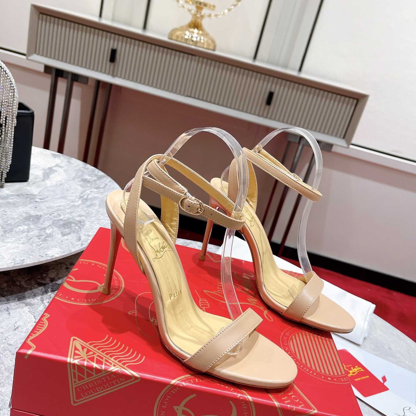 Christian Louboutin Loubi Queen Sandals - Nappa leather - Nude - FashionPlug