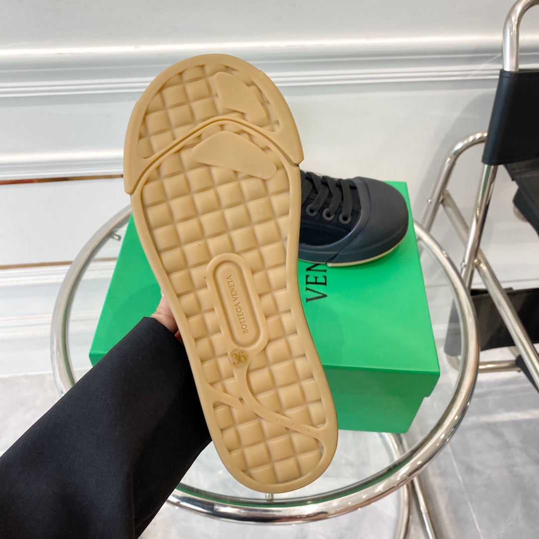 Bottega Veneta Vulcan Sneaker - FashionPlug