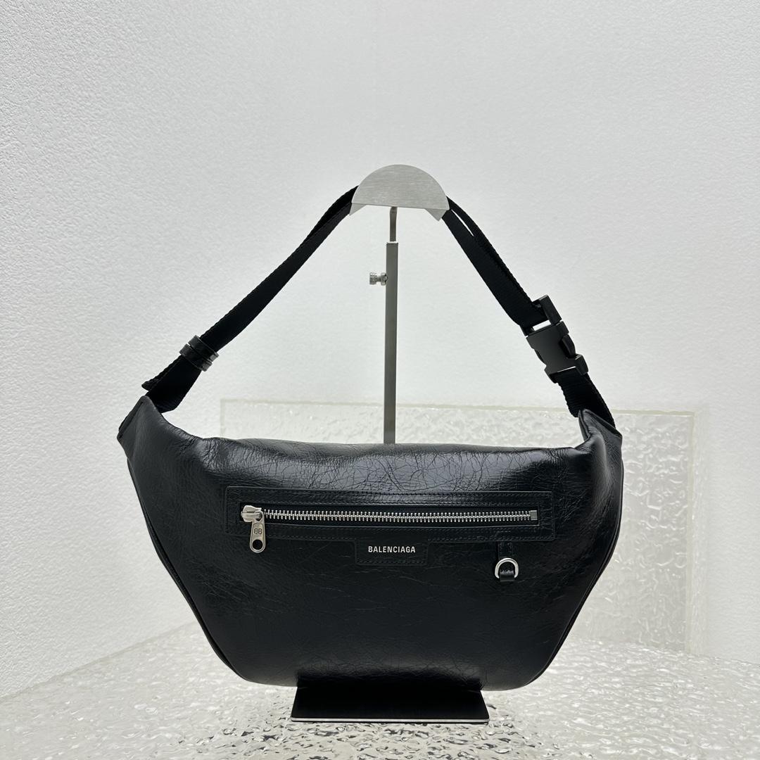 Balenciaga Superbusy Beltpack In Black - FashionPlug
