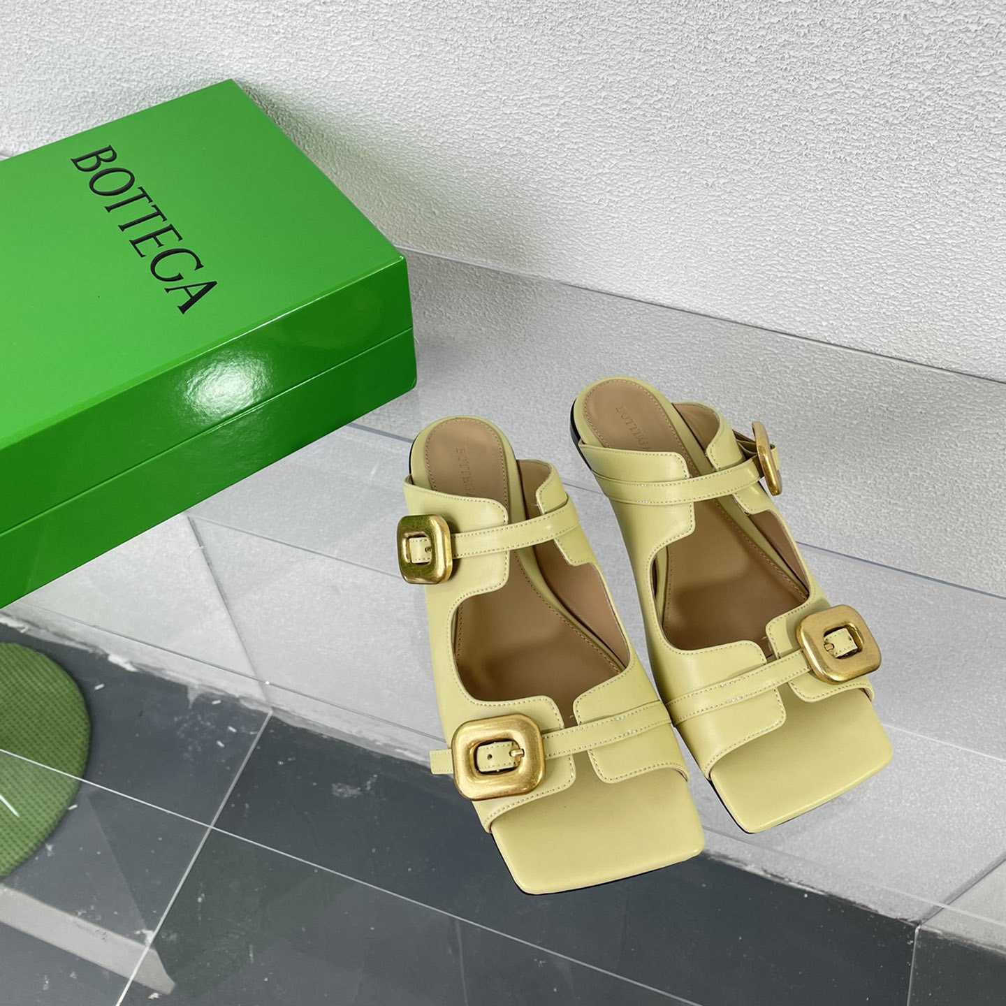 Bottega Veneta Stretch Buckle Mule Sandal Flat - FashionPlug