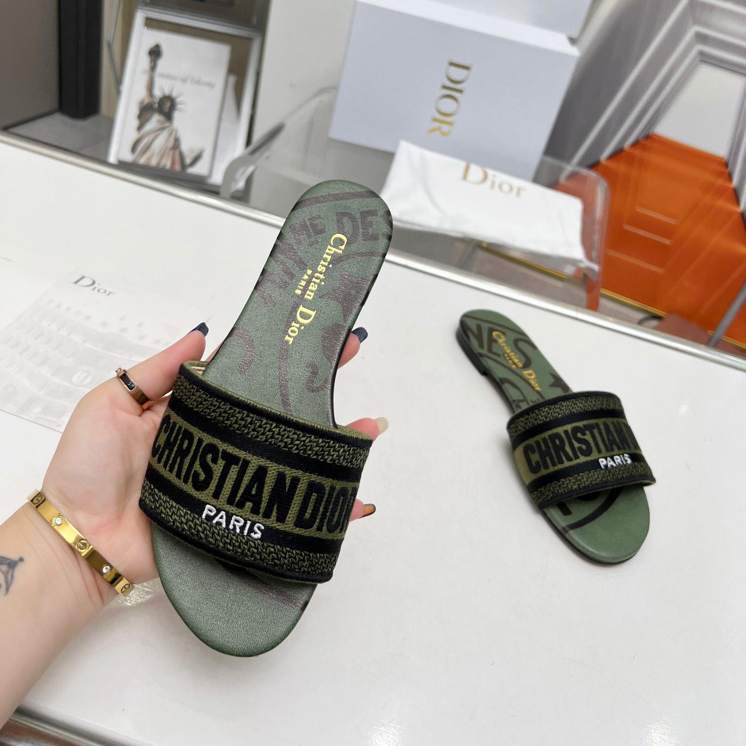 Dior Dway Slide - FashionPlug