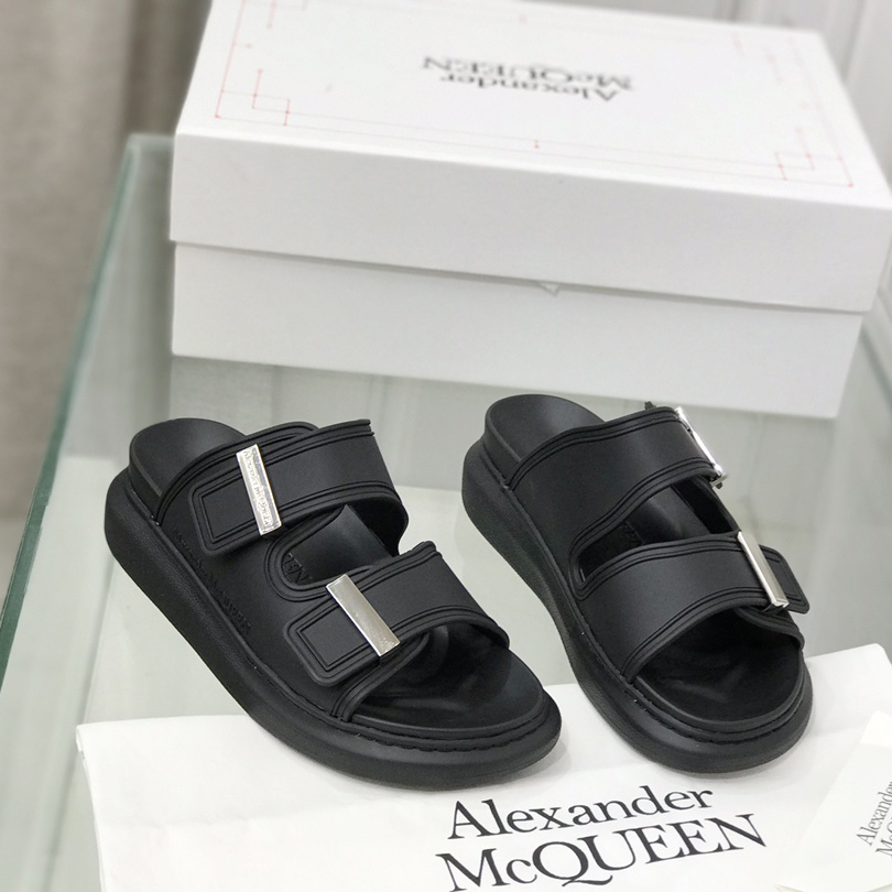 Alexander Mqueen Women's Hybrid Slide In Black/Silver - FashionPlug