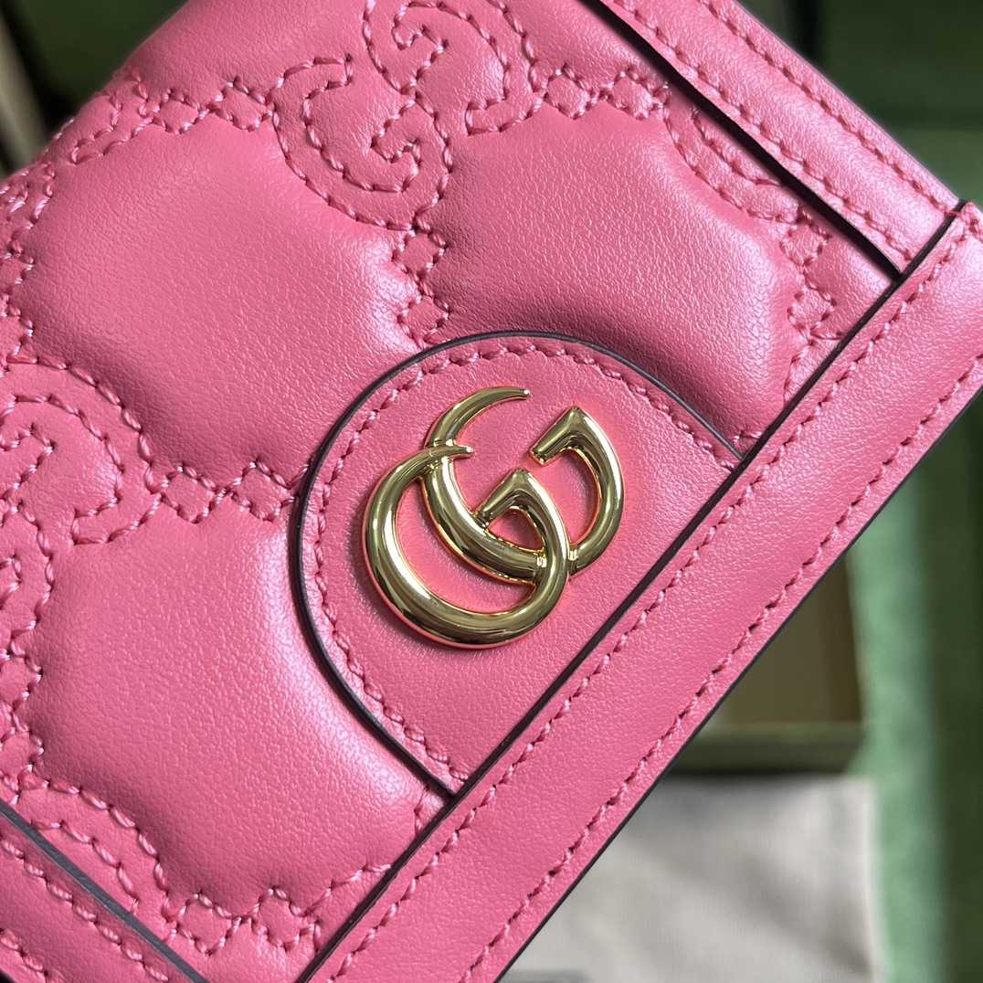 Gucci GG Matelasse Card Case Wallet - FashionPlug