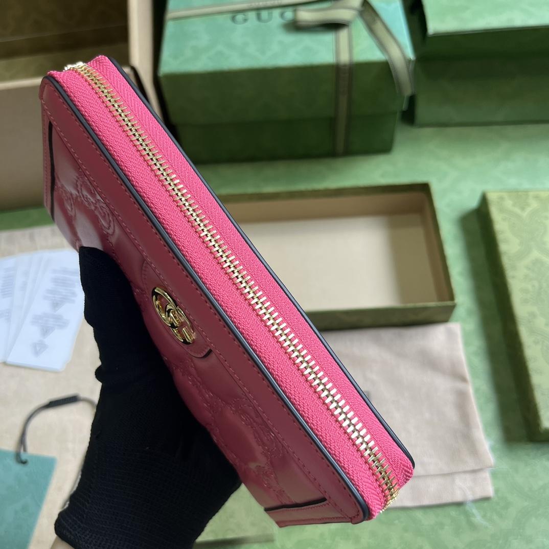 Gucci GG Matelasse Zip-around Wallet - FashionPlug