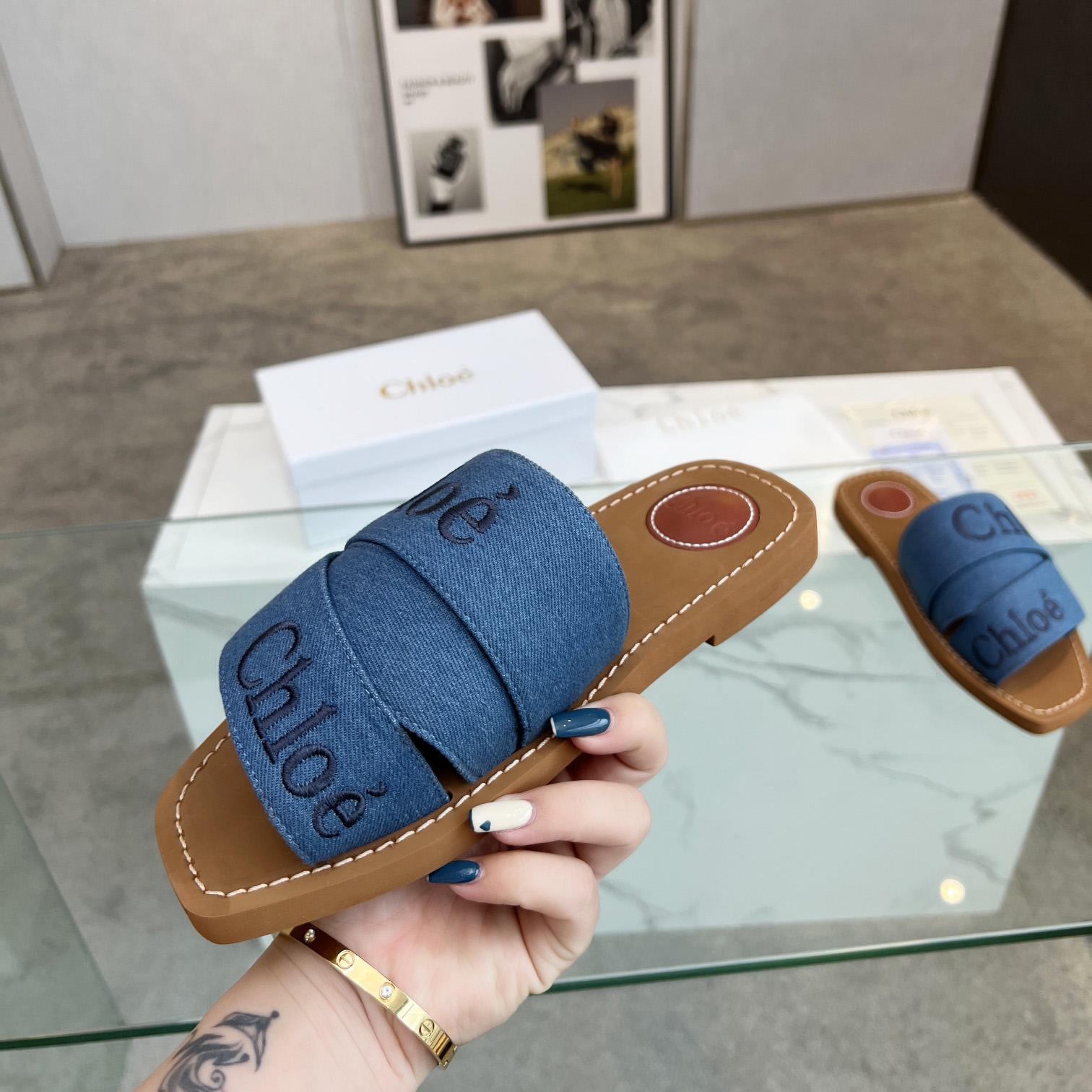 Chloe Woody Flat Mule - FashionPlug
