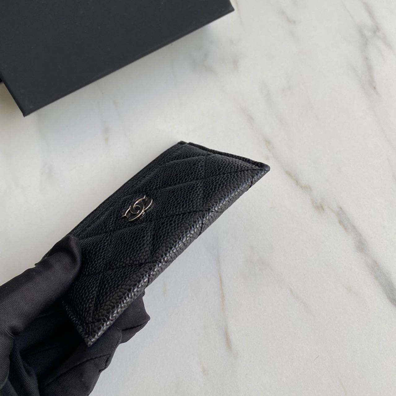 Chanel Classic Card Holder - FashionPlug