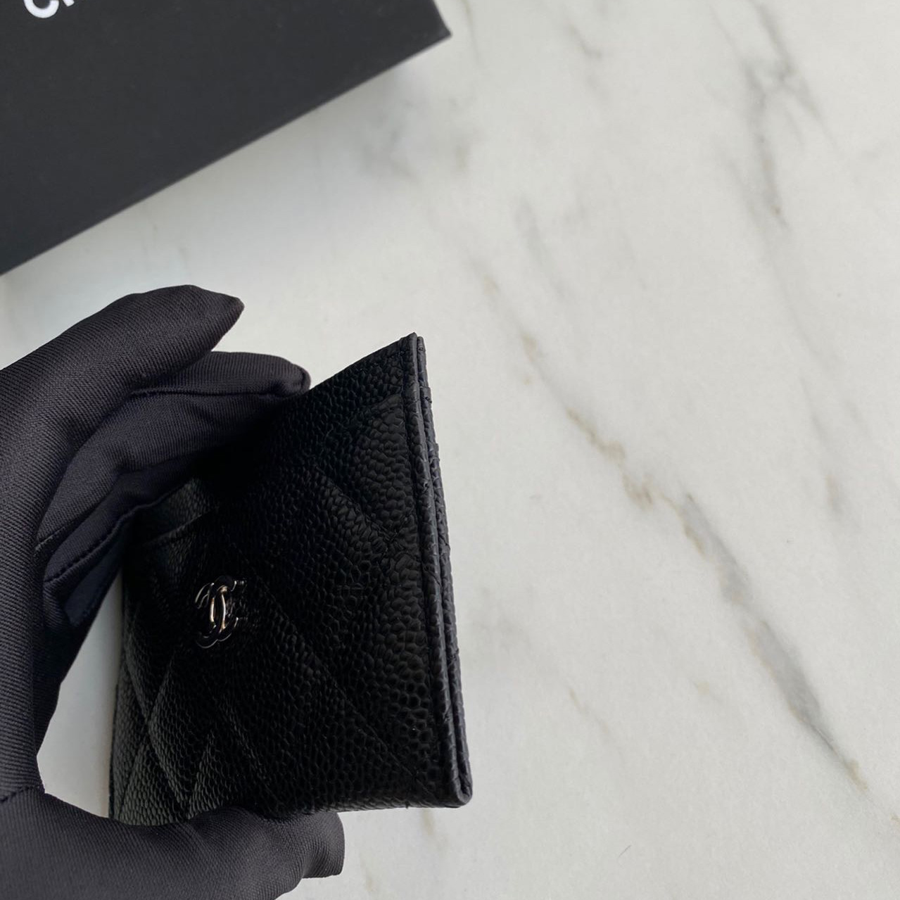 Chanel Classic Card Holder - FashionPlug