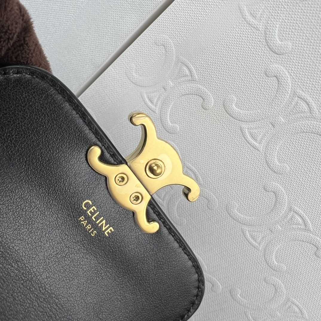 Celine Compact Wallet With Coin Triomphe In Shiny Calfskin - FashionPlug