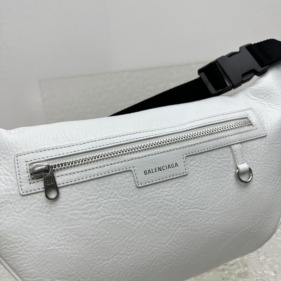Balenciaga Superbusy Beltpack In White - FashionPlug