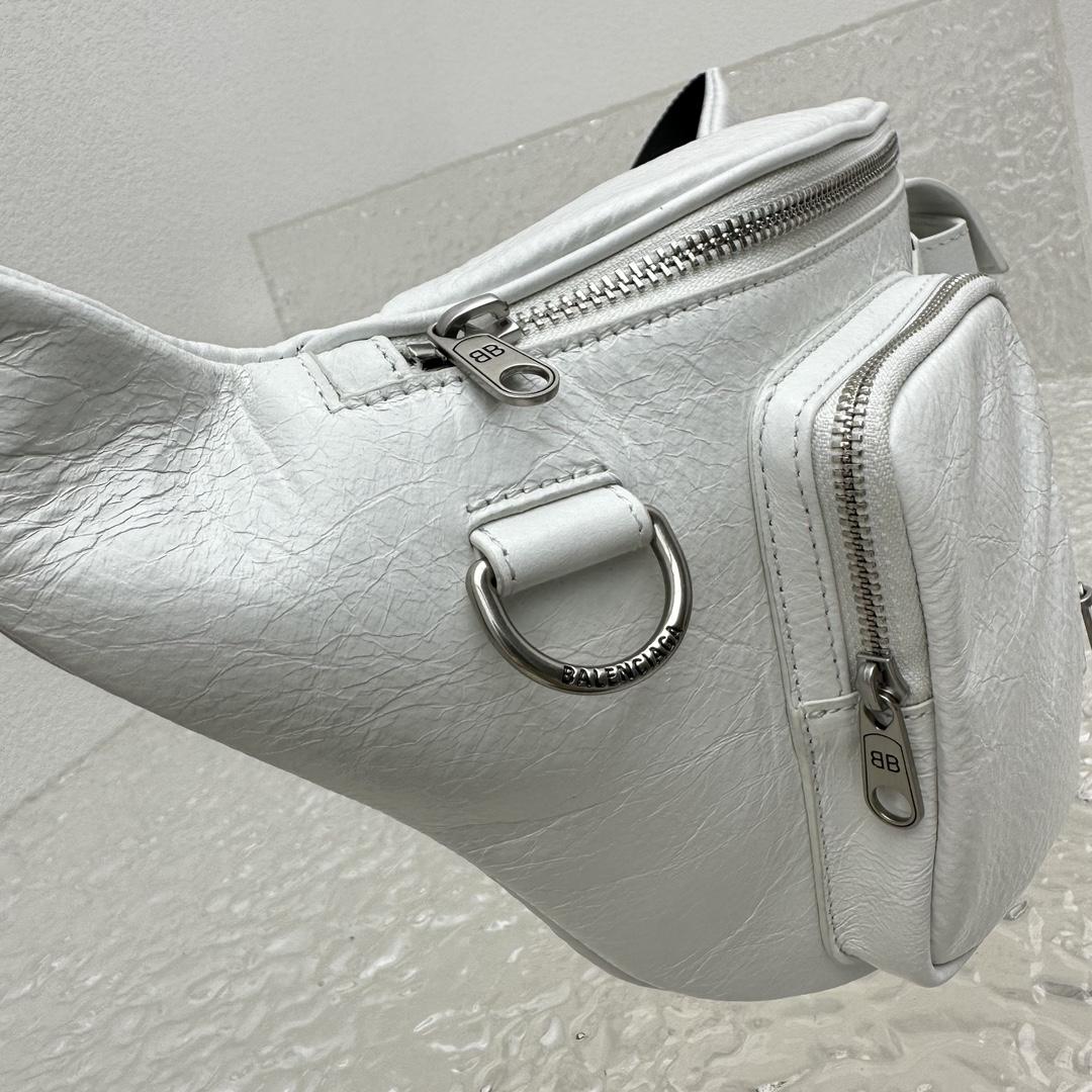 Balenciaga Superbusy Beltpack In White - FashionPlug