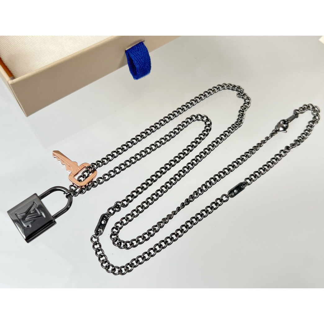 Louis Vuitton LV Padlock Pendant   M01149 - FashionPlug