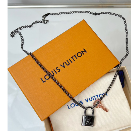 Louis Vuitton LV Padlock Pendant   M01149 - FashionPlug
