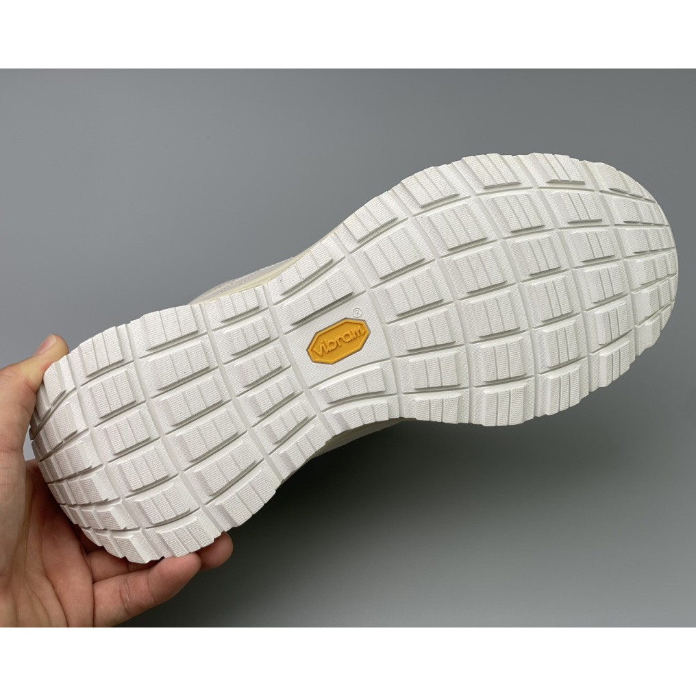 Moncler Lite Runner Low Top Sneaker - FashionPlug