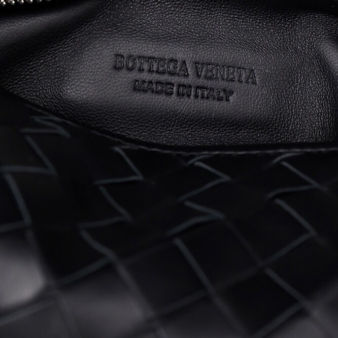 Bottega Veneta Small Jodie - FashionPlug