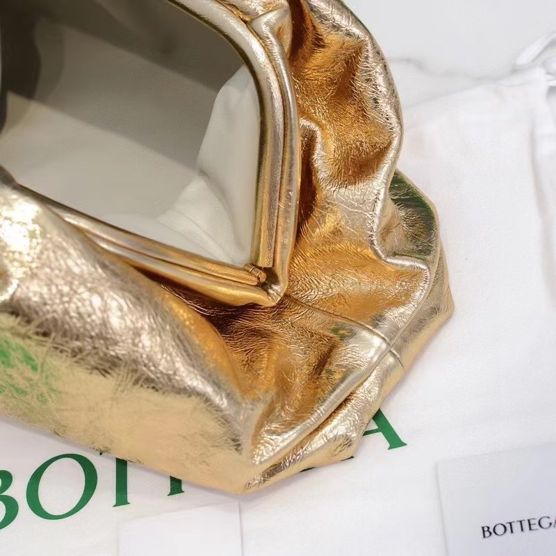 Bottega Veneta Metallic Leather Pouch Clutch Bag(38-20-8.5cm) - FashionPlug