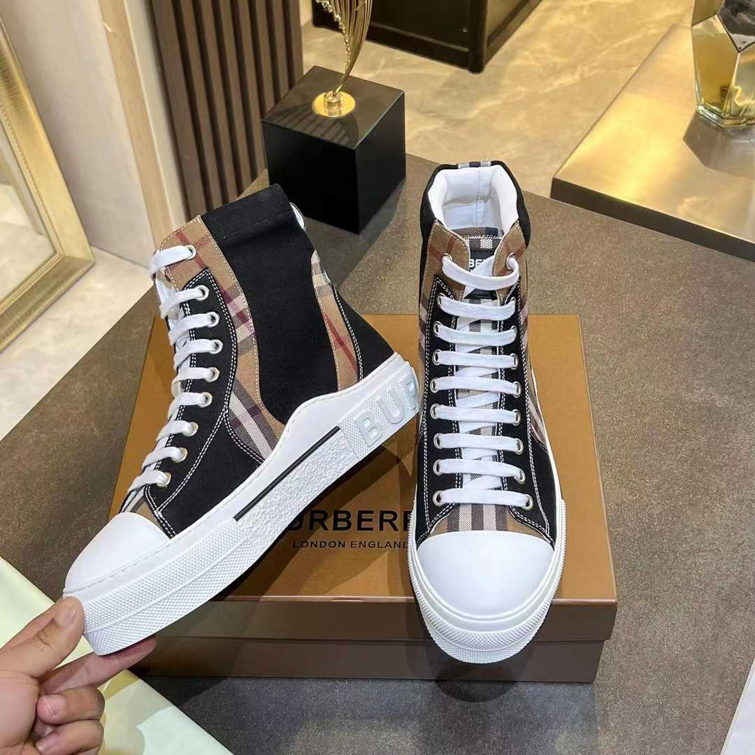 Burberry Vintage Check Lace-up Sneakers - FashionPlug