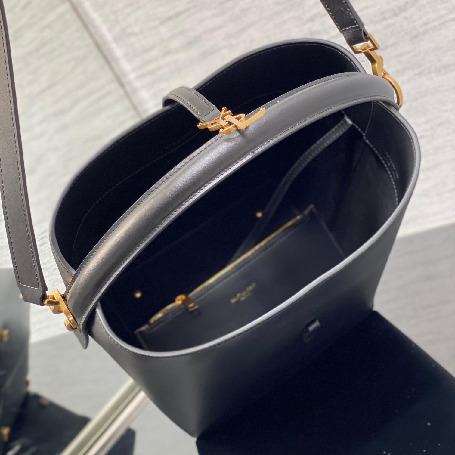 Saint Laurent Le 37 In Shiny Leather - FashionPlug