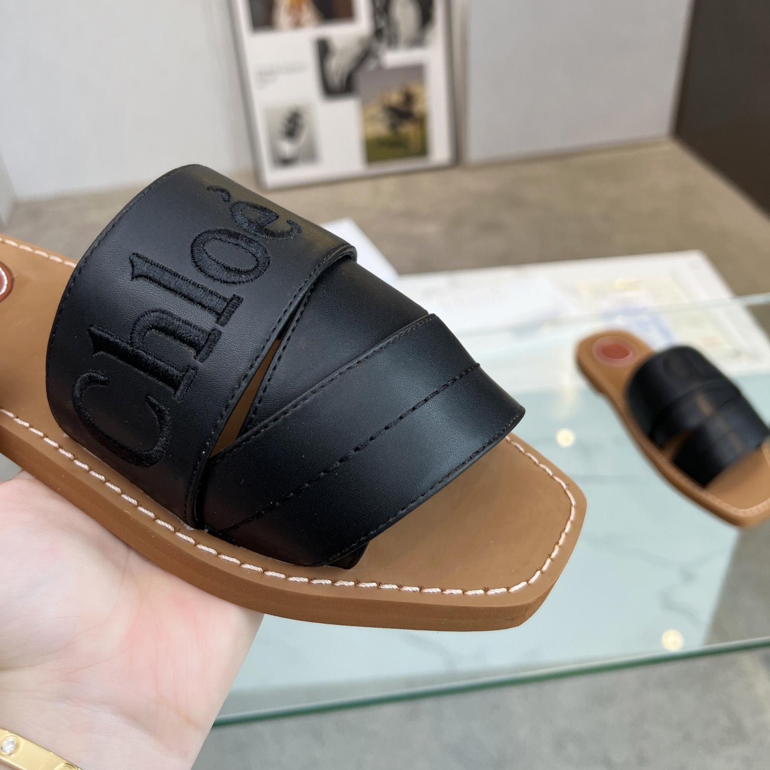 Chloe Woody Flat Mule - FashionPlug