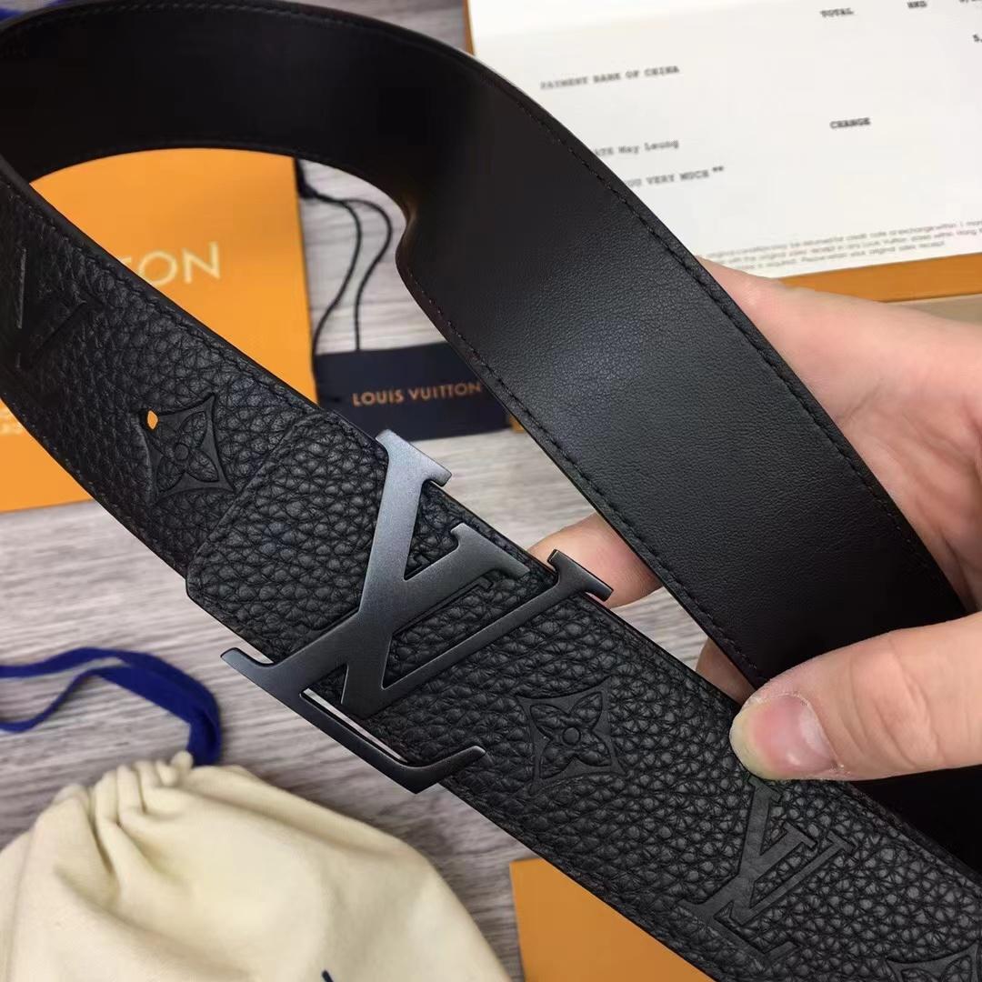 Louis Vuitton LV Initiales 40MM Reversible Belt   M0424Q - FashionPlug