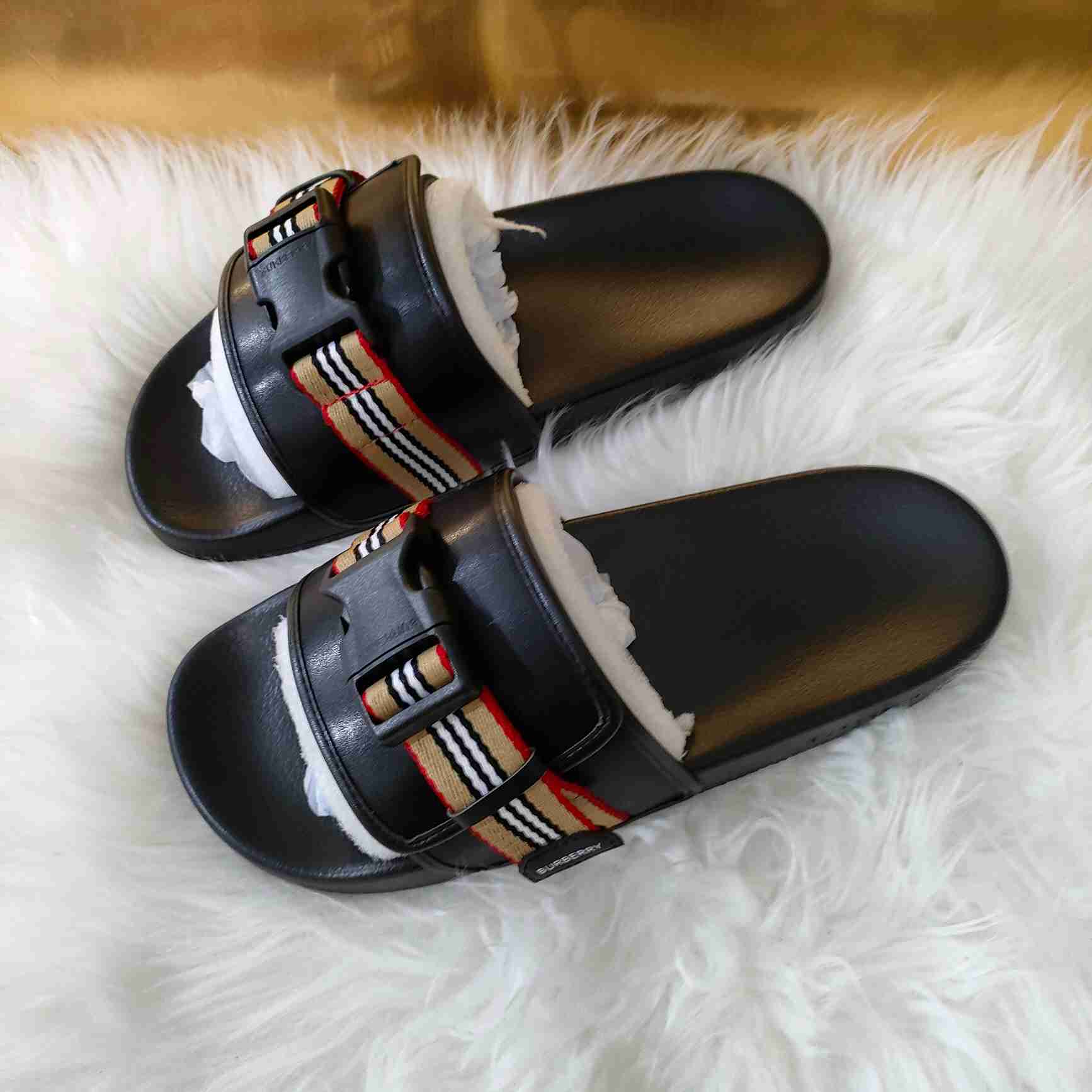 Burberry Icon Stripe Buckled Slides - FashionPlug