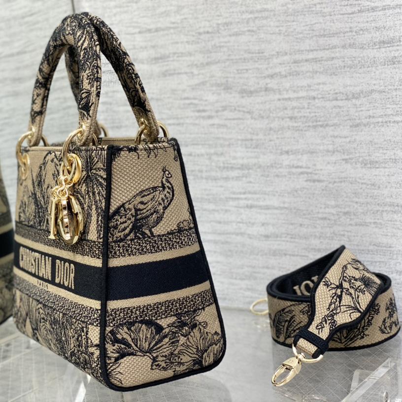 Dior Medium Lady D-lite Bag - FashionPlug
