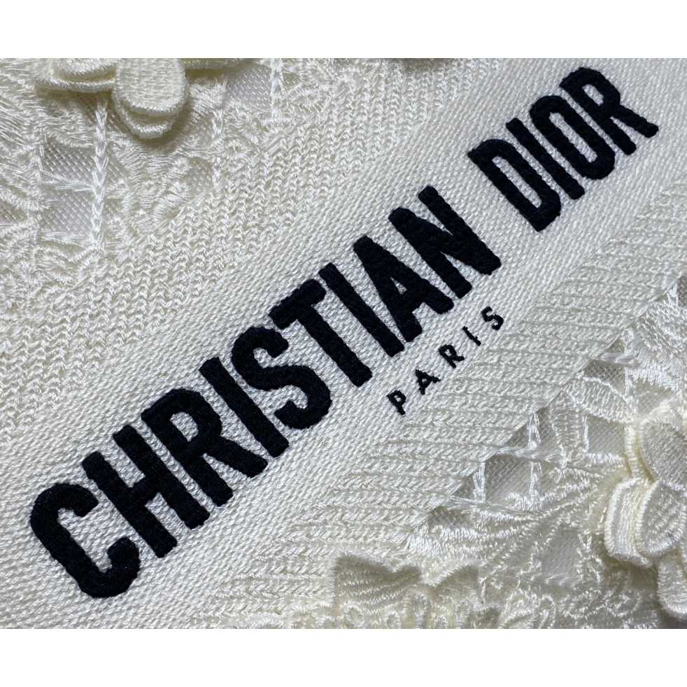 Dior Medium Lady D-lite Bag - FashionPlug