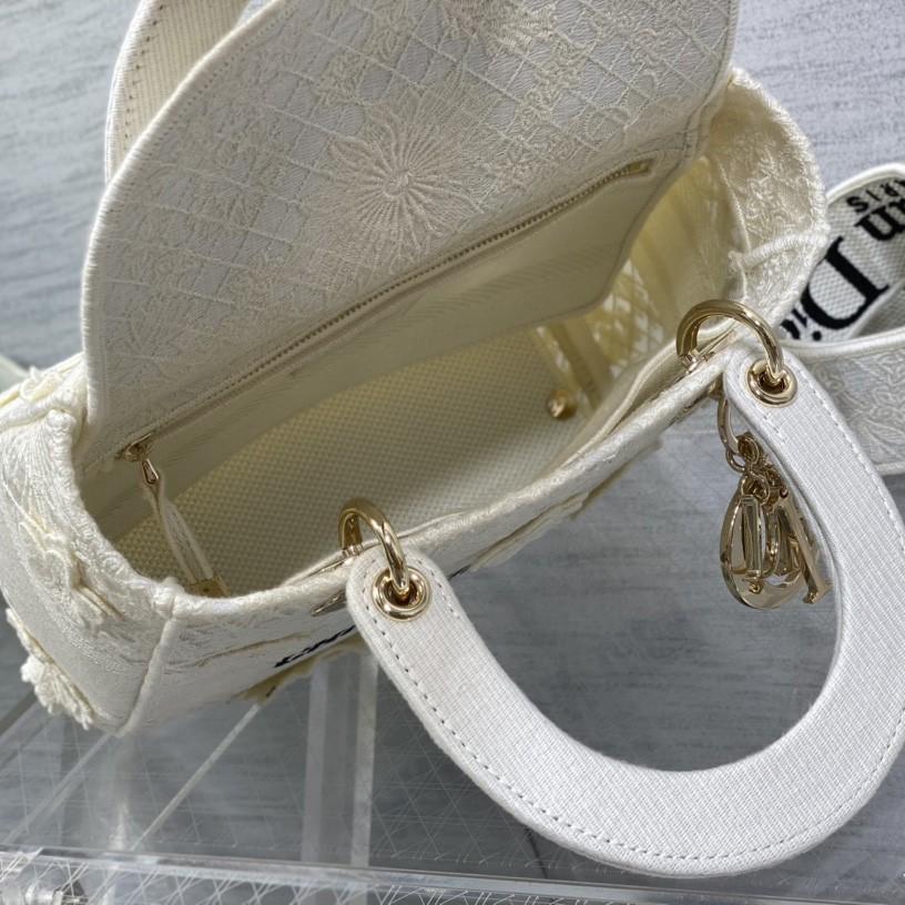Dior Medium Lady D-lite Bag - FashionPlug