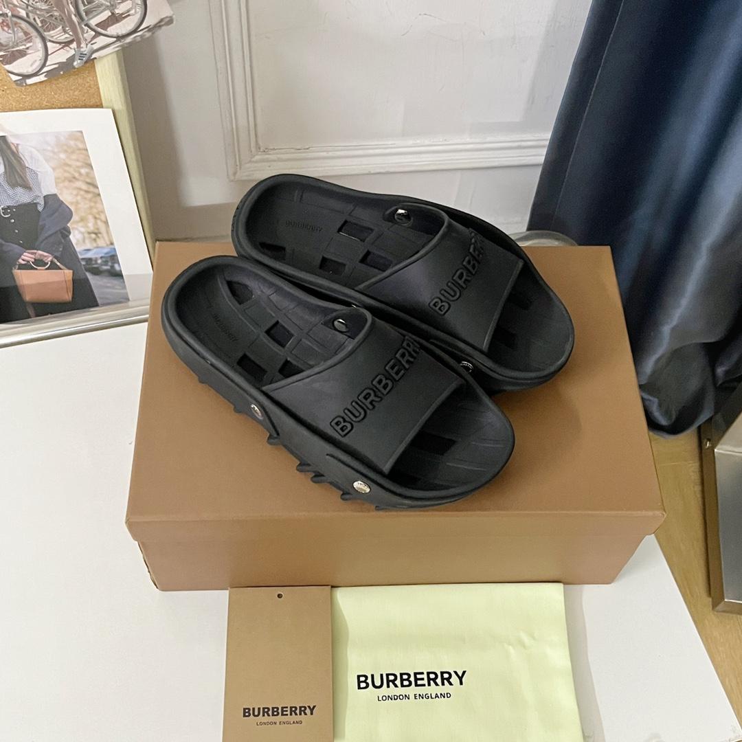 Burberry Bucklow logo slides - FashionPlug
