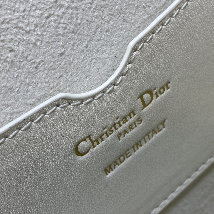 Dior Bobby East-West Bag - FashionPlug