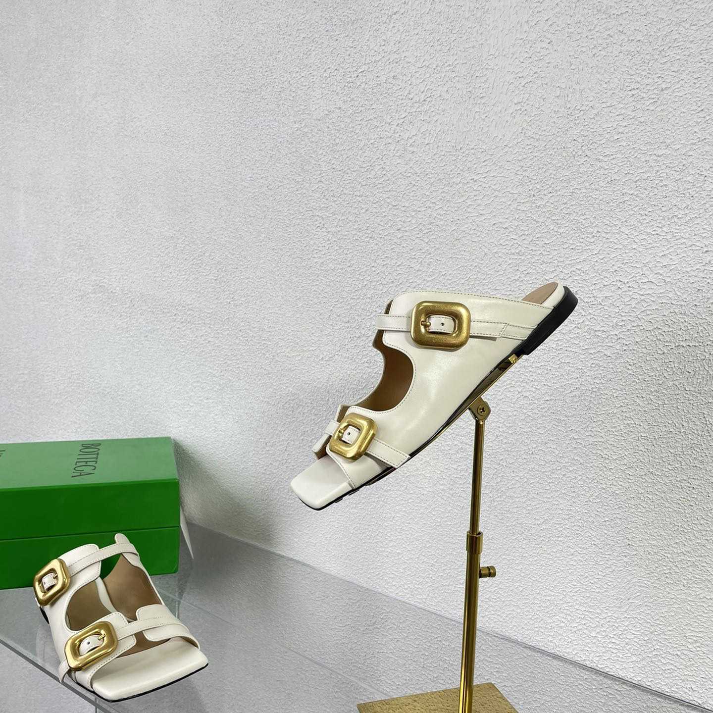 Bottega Veneta Stretch Buckle Mule Sandal Flat - FashionPlug