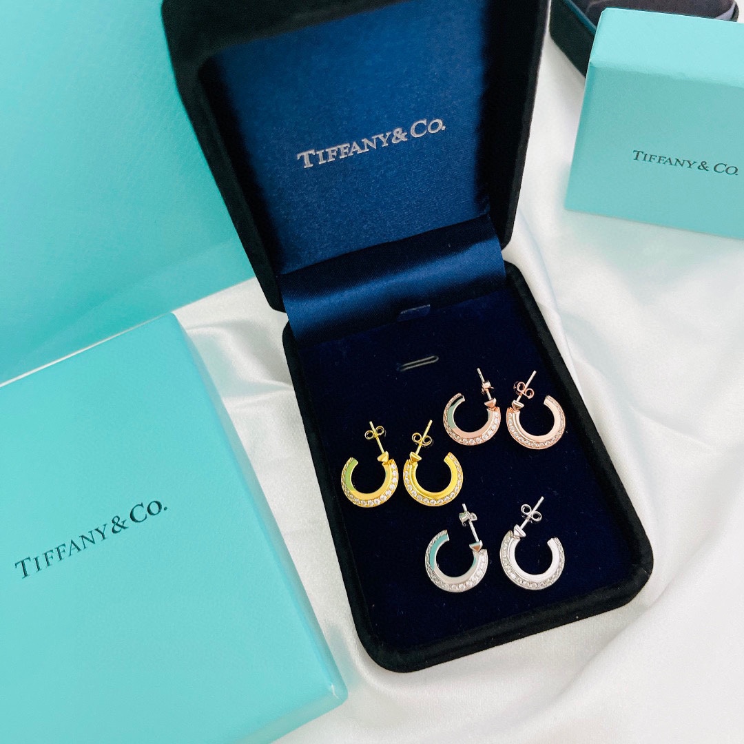 Tiffany&CO T1 Hoop Earrings - FashionPlug