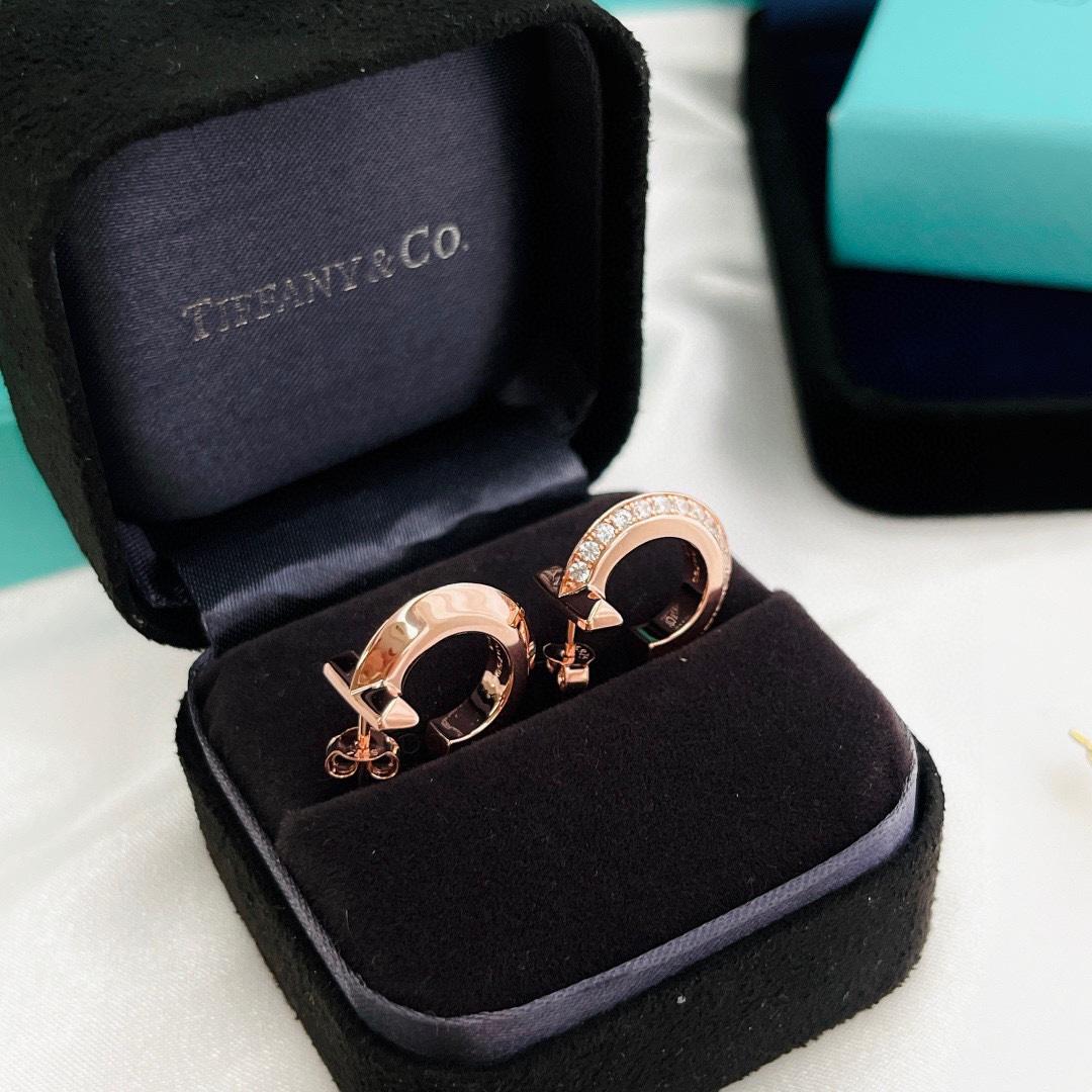 Tiffany&CO T1 Hoop Earrings - FashionPlug