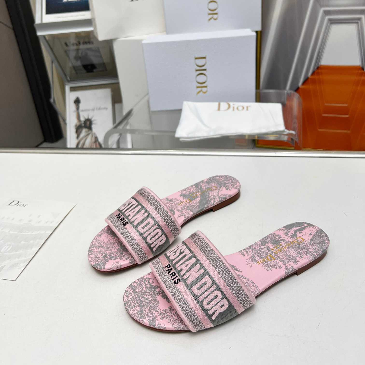 Dior Dway Slide - FashionPlug