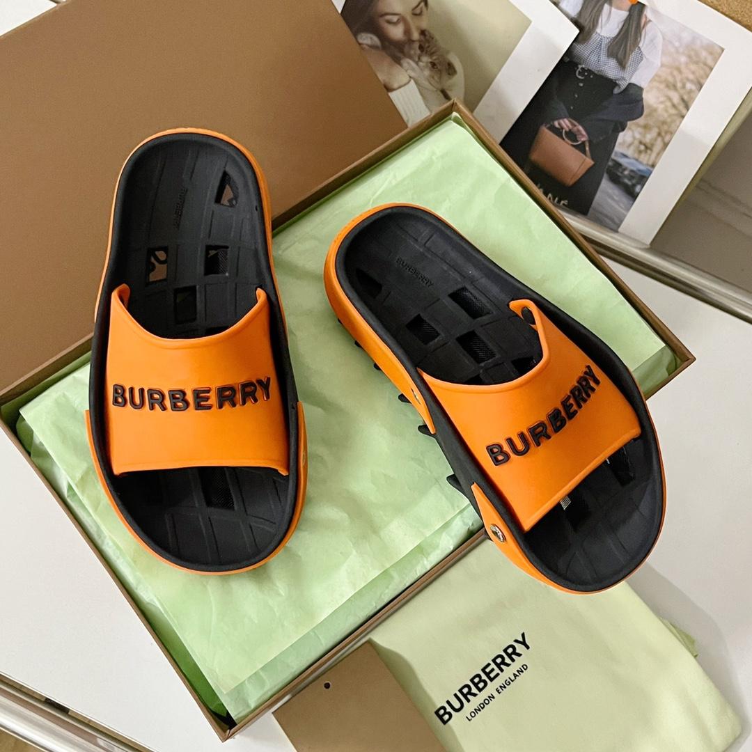 Burberry Bucklow Logo Slides - FashionPlug
